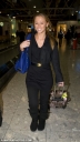 Имя файла=Cheryl_and_Kimberley_at_Heathrow_Airport_270209_18.jpg
Размер файла=56КБ
Размеры=366x650
Дата=Март 09, 2012 Cheryl_and_Kimberley_at_Heathrow_Airport_270209_18.jpg
