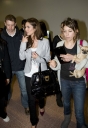 Имя файла=Cheryl_and_Kimberley_at_Heathrow_Airport_270209_41.jpg
Размер файла=76КБ
Размеры=411x594
Дата=Март 09, 2012 Cheryl_and_Kimberley_at_Heathrow_Airport_270209_41.jpg