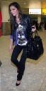 Cheryl_Cole_arriving_at_Heathrow_airport_10022009_11.jpg