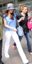 Cheryl_Cole_at_the_airport_in_Glasgow_090609_1.jpg