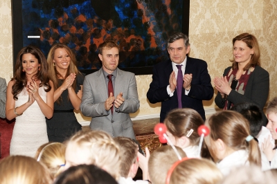 Cheryl_Kimberley_and_climbers_meet_Gordon_Brown_in_London_120309_5.jpg