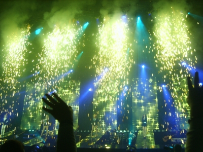 Out_of_Control_Tour_2009_-_Manchester_240409_25.jpg