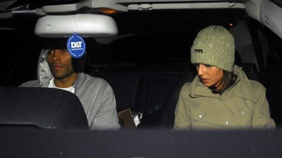 Ashley_Cole_and_wife_Cheryl_Tweedy_crisis_talks_west_london_260108_17.jpg