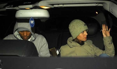 Ashley_Cole_and_wife_Cheryl_Tweedy_crisis_talks_west_london_260108_9.jpg