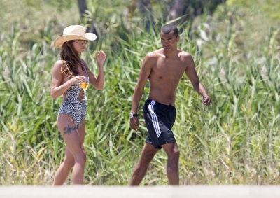 Cheryl__Ashley_in_Marbella_15.jpg