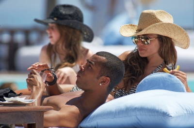 Cheryl__Ashley_in_Marbella_19.jpg