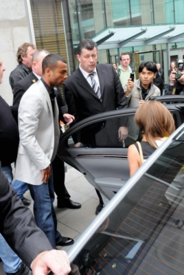 Cheryl___Ashley_leaving_a_hotel_in_Manchester_30_06_08_282729.jpg