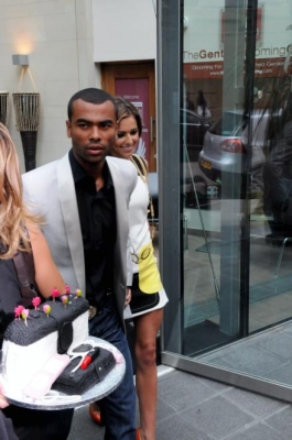 Cheryl___Ashley_leaving_a_hotel_in_Manchester_30_06_08_283229.jpg
