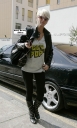 Girls_Aloud_stop_off_at_a_service_station2C_Oxford_15_08_08_283129.jpg