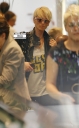 Girls_Aloud_stop_off_at_a_service_station2C_Oxford_15_08_08_283929.jpg