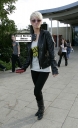 Girls_Aloud_stop_off_at_a_service_station2C_Oxford_15_08_08_285529.jpg