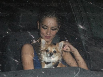 Cheryl__Nicola_In_brighton_140508_21.jpg