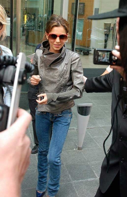 Cheryl_and_Ashley_leaving_the_Radisson_Hotel_seperately_010708_8.jpg
