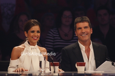 Cheryl_and_Judges_on_X_Factor_15112008_3.jpg