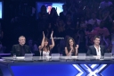 Cheryl_and_Judges_on_X_Factor_18102008_4.jpg
