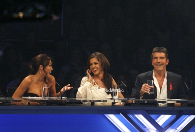 Cheryl_and_Judges_on_X_Factor_29112008_1.jpg