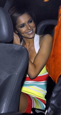 Cheryl_Cole_and_Nicola_Roberts_seen_leaving_Nobu_Berkeley_140408_52.jpg