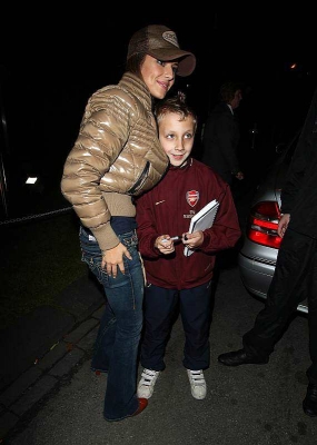 Cheryl_Cole_at_Hotel_de_Vin_for_X_Factor_Auditions2C_Glasgow_06_07_08_28629.jpg