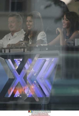 Cheryl_Cole_inside_the_X_Factor_Auditions_Cardiff_030708_1.jpg