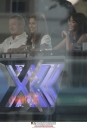 Cheryl_Cole_inside_the_X_Factor_Auditions_Cardiff_030708_12.jpg