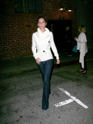 Cheryl_Cole_is_spotted_leaving_a_studio_in_Hollywood_170208_4.JPG
