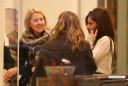 Cheryl_Cole_Out_Shopping_In_West_London_11122008_36.jpg