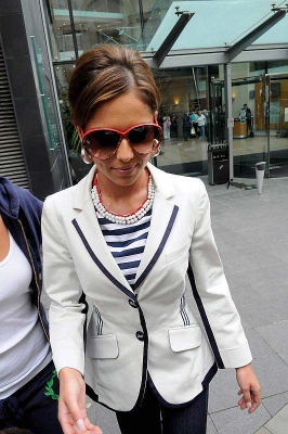 Cheryl_Cole_returning_to_her_Hotel_in_Manchester_280608_33.jpg