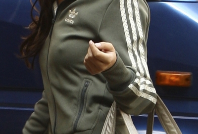 Cheryl_Cole_wearing_a_tracksuit_in_London_22_04_08_28729.jpg