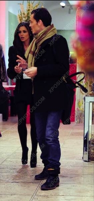 Cheryl_Cole_Shopping_in_london_17.jpg
