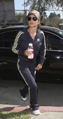 Cheryl_Walking_Down_Sunset_Blvd_-_February_17th_2008_25.jpg