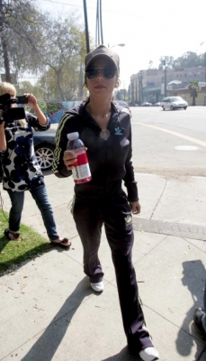 Cheryl_Walking_Down_Sunset_Blvd_-_February_17th_2008_6.jpg