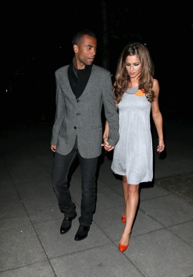 Cheryl2C_Ashley_and_Nicola_leaving_Wings_Restaurant2C_Manchester_30_06_08_285829.jpg