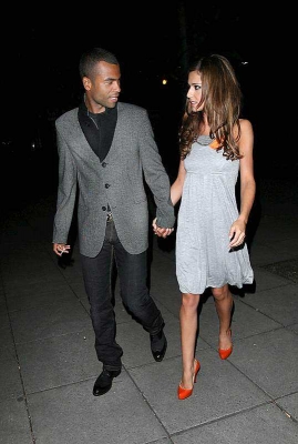 Cheryl_Ashley_and_Nicola_leaving_Wings_Restaurant_Manchester_300608_13.jpg