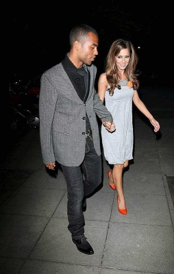 Cheryl_Ashley_and_Nicola_leaving_Wings_Restaurant_Manchester_300608_37.jpg