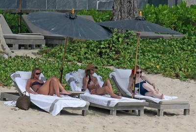 Cheryl_Kimberley_and_Nicola_in_Thailand_Feb_08_45.jpg