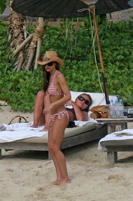 Cheryl_Kimberley_and_Nicola_in_Thailand_Feb_08_46.jpg