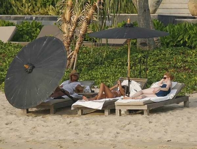Cheryl_Kimberley_and_Nicola_in_Thailand_Feb_08_49.jpg