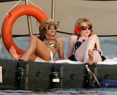 Cheryl_Kimberley_and_Nicola_in_Thailand_Feb_08_77.jpg