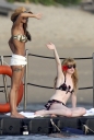 Cheryl_Kimberley_and_Nicola_in_Thailand_Feb_08_6.JPG