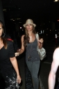 Имя файла=Cheryl2C_Nicola_and_Kimberley_arrive_at_LAX_Airport_15_02_08_288729.jpg
Размер файла=572КБ
Размеры=2592x3888
Дата=Апр 08, 2012 Cheryl2C_Nicola_and_Kimberley_arrive_at_LAX_Airport_15_02_08_288729.jpg