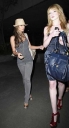 Имя файла=Cheryl_Nicola_and_Kimberley_arrive_at_LAX_Airport_15022008_21.jpg
Размер файла=21КБ
Размеры=324x600
Дата=Март 09, 2012 Cheryl_Nicola_and_Kimberley_arrive_at_LAX_Airport_15022008_21.jpg