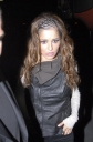 Girls_Aloud_arriving_at_their_hotel_in_Liverpool_300508_2.jpg
