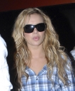 Girls_Aloud_arriving_at_their_hotel_in_Liverpool_300508_6.jpg