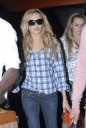 Girls_Aloud_arriving_at_their_hotel_in_Liverpool_300508_8.jpg