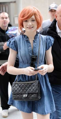Girls_Aloud_leaving_a_Birmingham_hotel_05_06_08_286129.jpg
