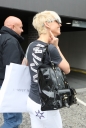 Girls_Aloud_leaving_a_Birmingham_hotel_05_06_08_281529.jpg