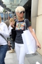 Girls_Aloud_leaving_a_Birmingham_hotel_05_06_08_283229.jpg