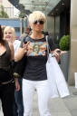 Girls_Aloud_leaving_a_Birmingham_hotel_05_06_08_283329.jpg