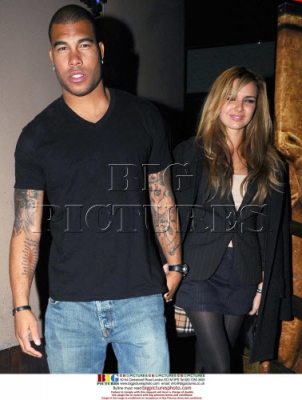 Girls_Aloud_leaving_Gilgamesh_Restaurant_London_221108_25.jpg