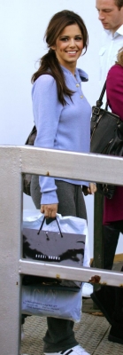 Girls_Aloud_Leaving_GMTV_Studio_-_271008_36.jpg